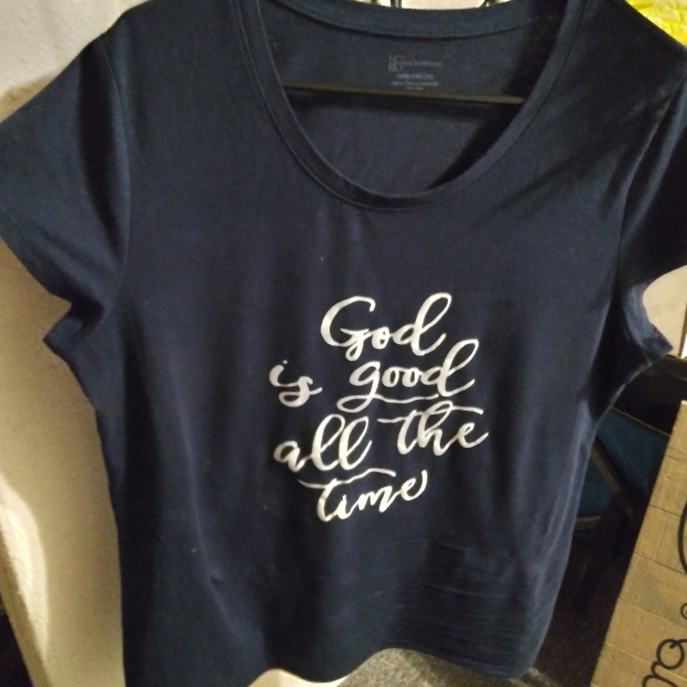 T shirts woman's , men, and children any size - Picture 5 of 8